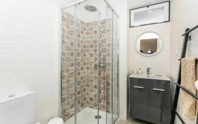 Elegant 2 Bedroom Apartment in Iconic Alfama!