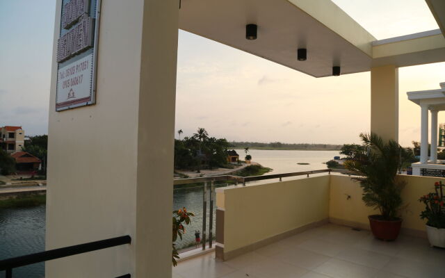 Dong Nguyen Homestay Riverside