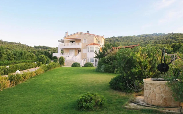 Bella Villa