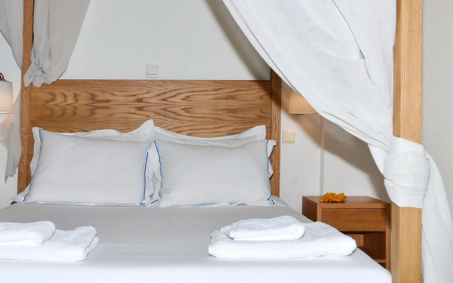 Keros Art Hotel