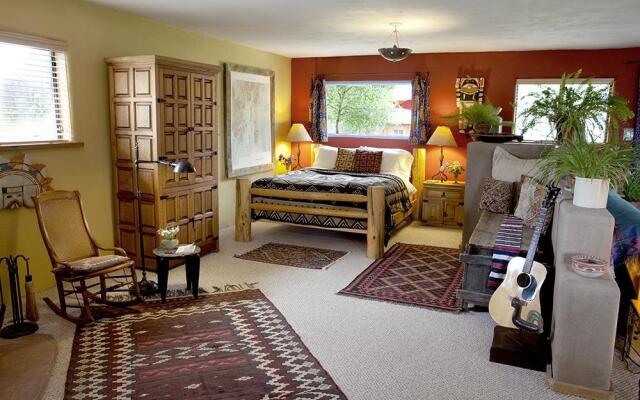 Casa Gallina - An Artisan Inn