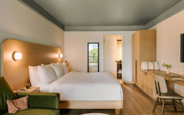 voco Kissimmee Orlando by IHG