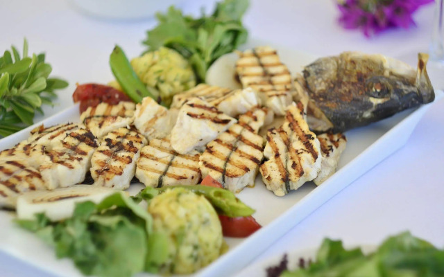 Lugga Boutique Hotel & Beach