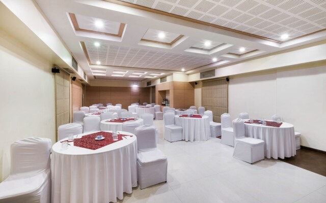 7Apple Hotel - Pune