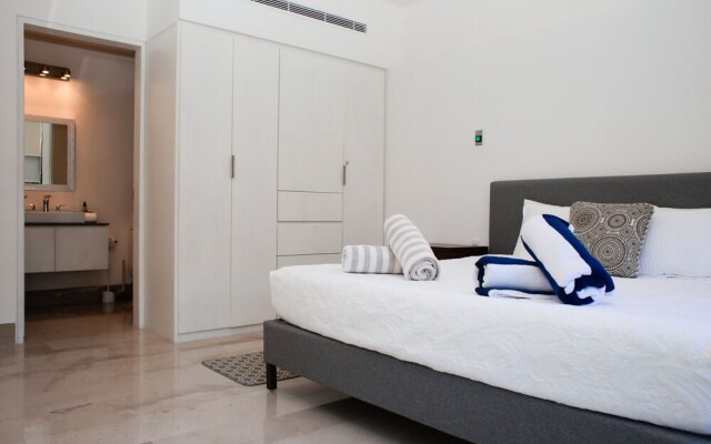 Luxury 3 Bdr Near the Beach - 300meg