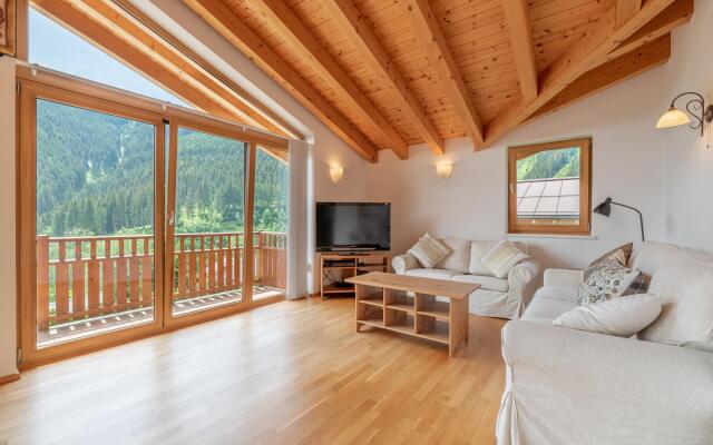 Seventeen Schmittental Near ski Lift