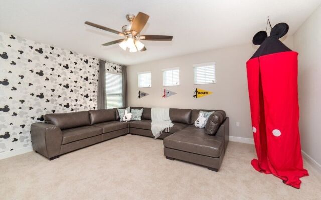 5267 Wildwood Way 5 Bedroom Home