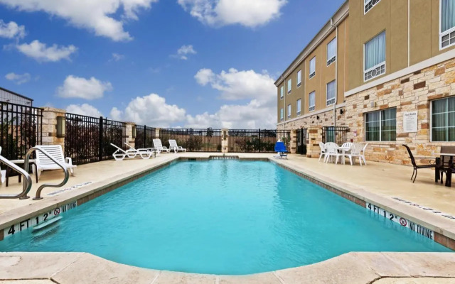 Holiday Inn Express Brady