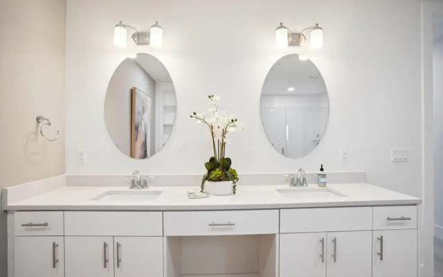 The Harbor Condo 305 - Premier