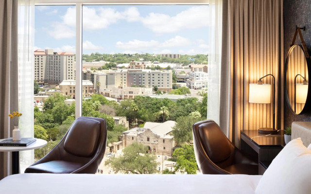 Hyatt Regency San Antonio Riverwalk