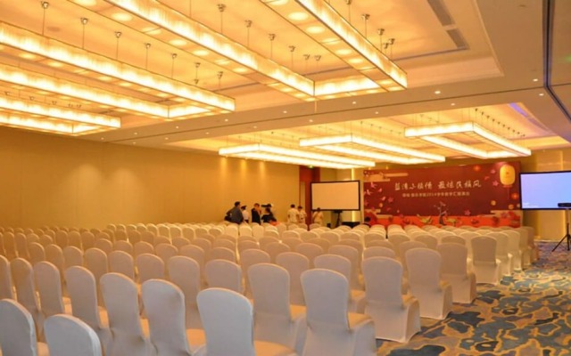Hainan Greentown Blue Bay Resort，