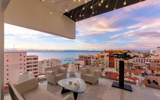 Terrace Two Bedroom Penthouse - Adults Only