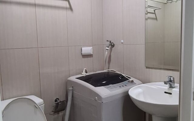 CondoDeal at Shell Residences Moa Pasay
