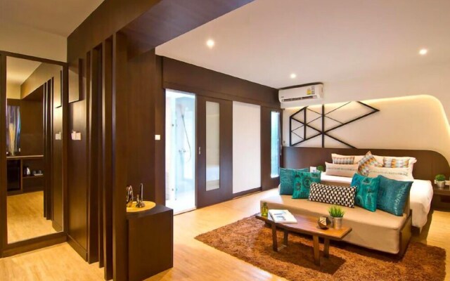 RedDoorz Premium Coco Hotel