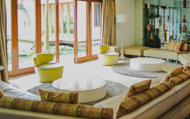 Oemah Kakang Loft & Bed