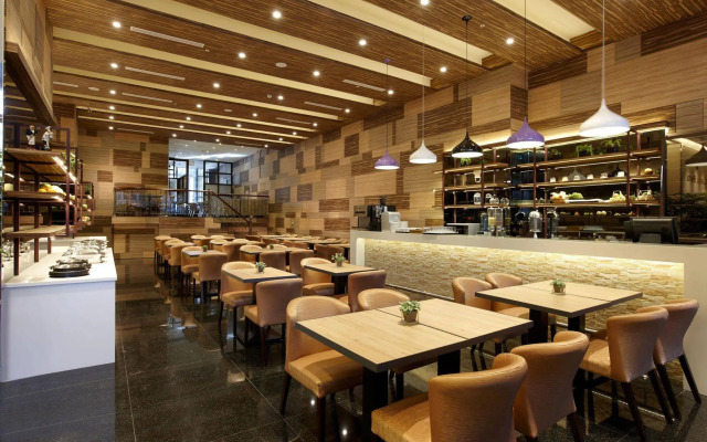 Capital Hotel Songshan