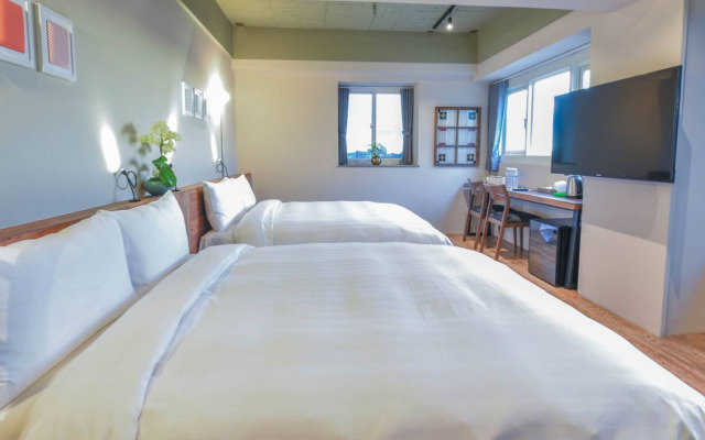 Nan Pao Hotel