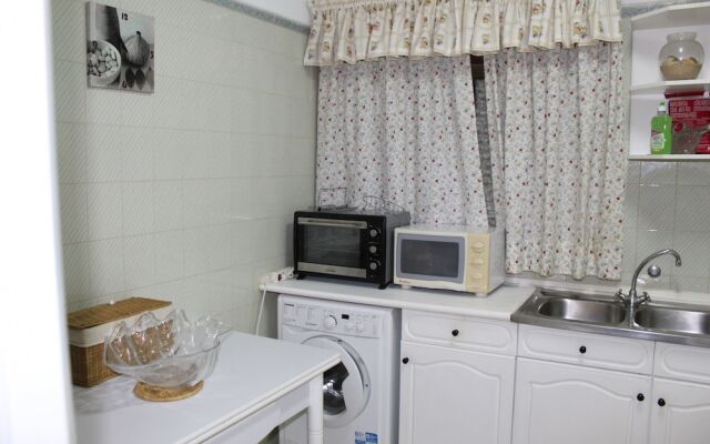 Beautiful Apartment in Quarteira with Beach View