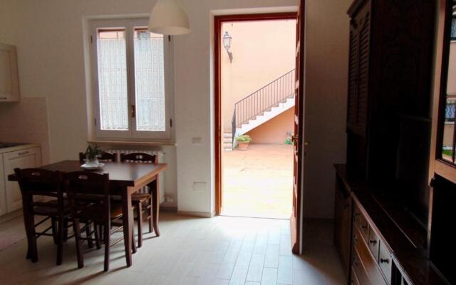 N80 - Numana, bilocale con terrazzo in centro