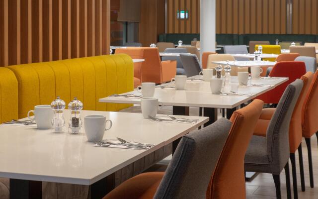 Holiday Inn Berlin Airport - Conference Centre by IHG