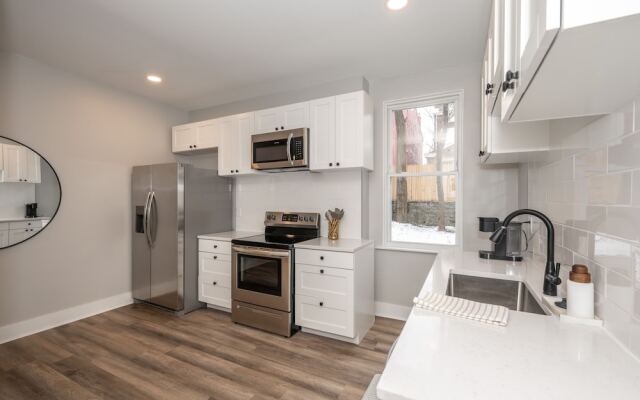 The Luxe Spot Suites