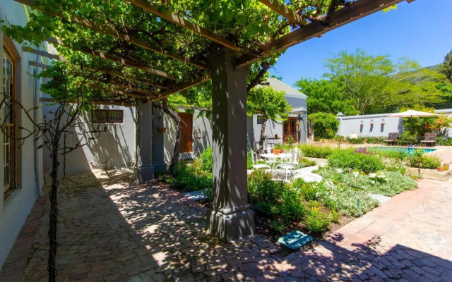 Olive Tree Lodge