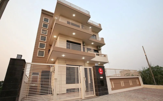 OYO Rooms 299 Hotel Shashank Villa