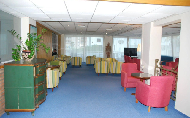 The Caravel Hotel