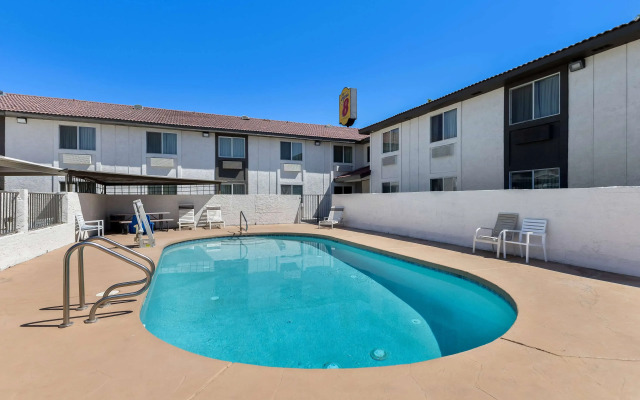 Super 8 by Wyndham Goodyear/Phoenix Area