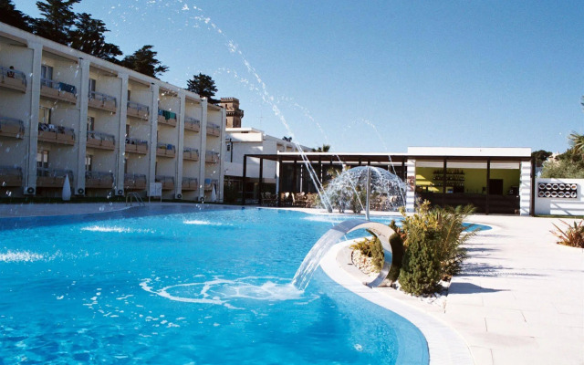 Malibu Foz Hotel - La Maison Younan