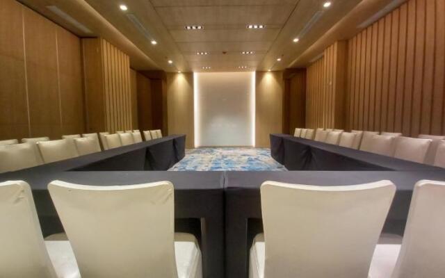 Louis Kienne Hotel & Service Apartment