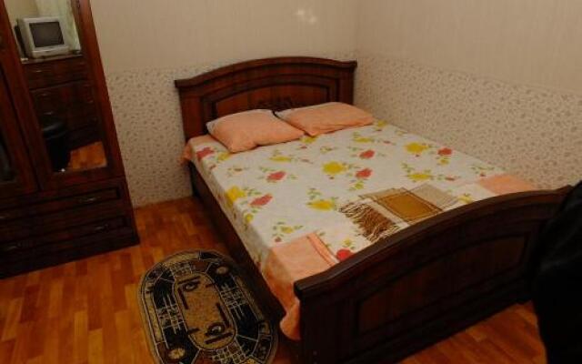 Guesthouse on Krasnykh partizan 4