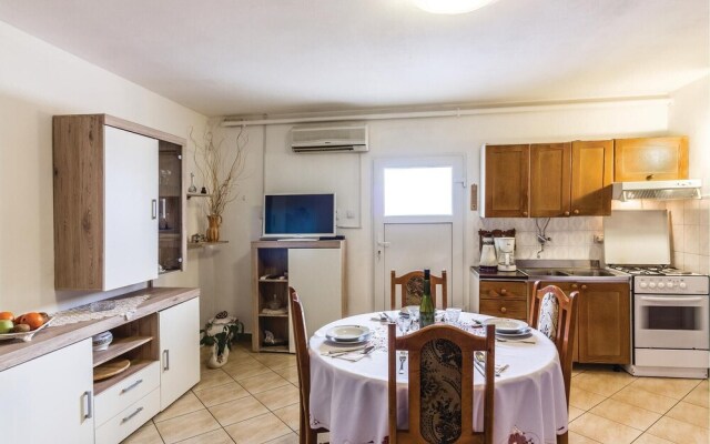 Nice Home in Pula With Wifi and 1 Bedrooms