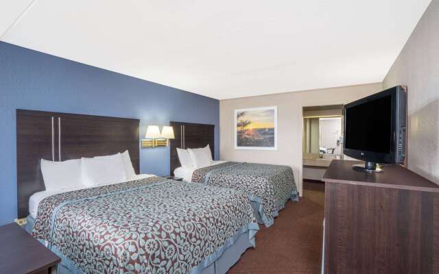 Days Inn by Wyndham Lincolnton