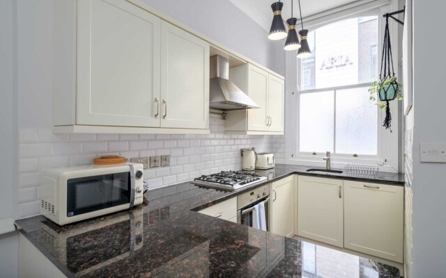 Modern En-Suite Flat - near Islington High Street