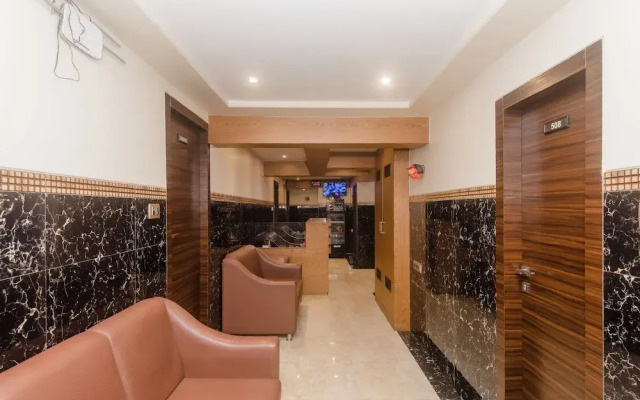 OYO 22055 Dadar Residency
