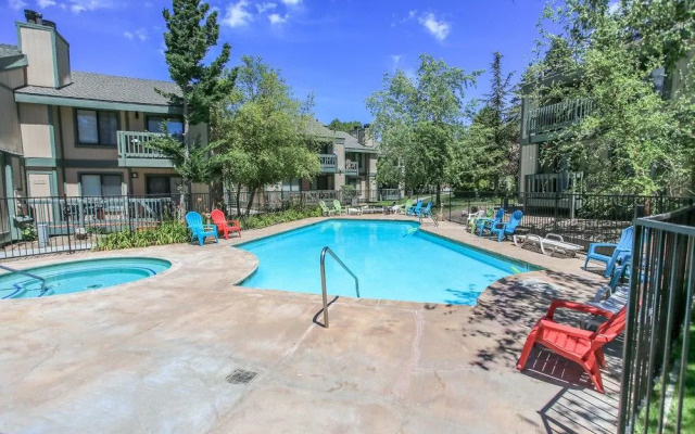 Boulder Bay Lakeside Suite Condo