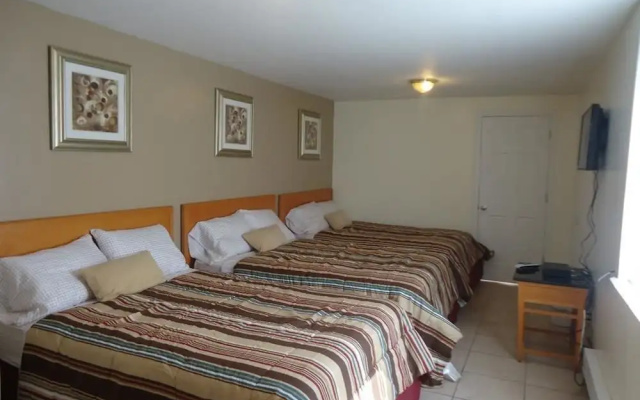 HC-121 Beach Haus