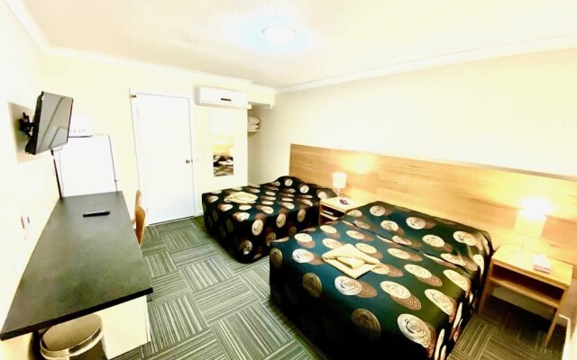 Auto Lodge Motor Inn