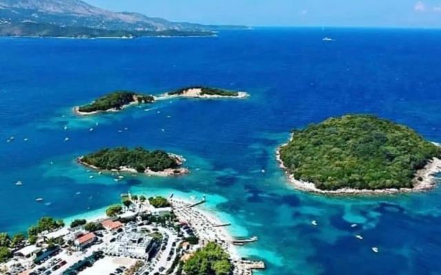 Vila MARE