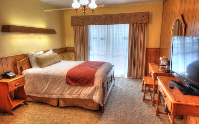 The Historic Gatlinburg Inn