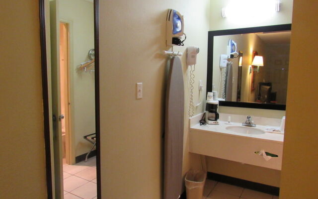 Howard Johnson Inn Ashburn