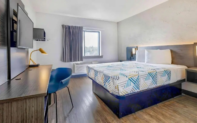 Days Inn Glendale/Milwaukee N. Area