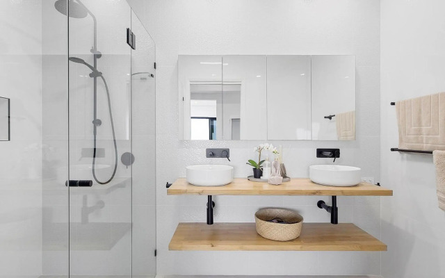 Ocean scene at Fingal Bay