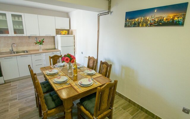 Holiday Home Belakušic