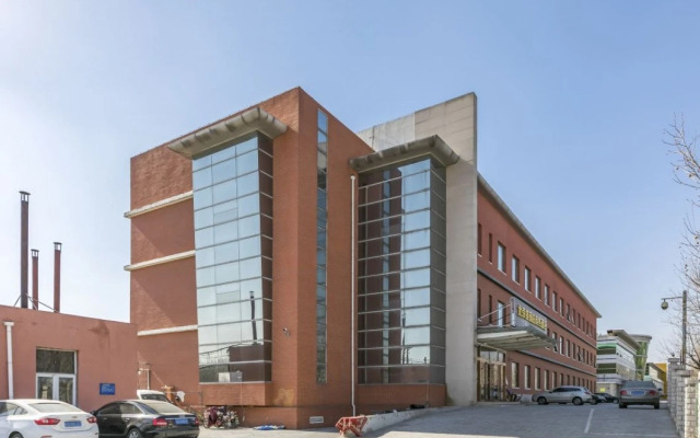 Beijing Huaiyangcun Business Hotel