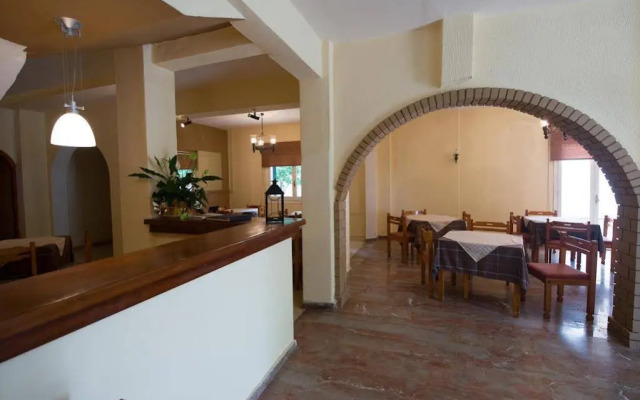Marie Hotel