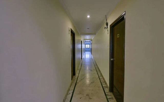 OYO 1746 Hotel RnB Select