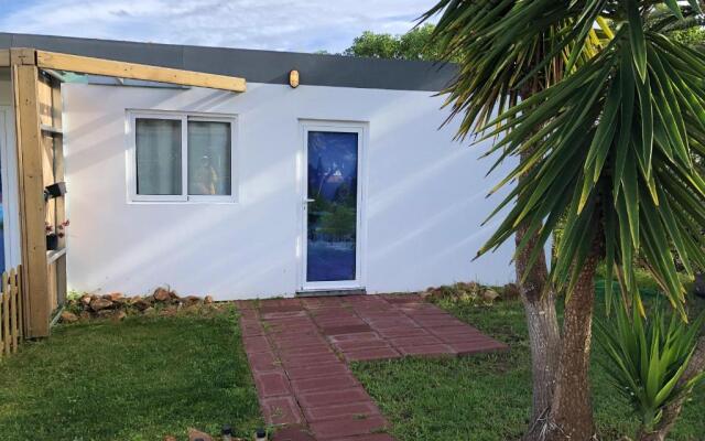 One bedroom bungalow with shared pool enclosed garden and wifi at Silves