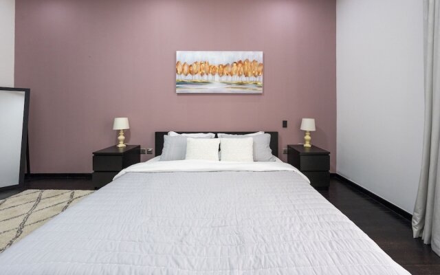 Modern beachfront 1BR apartment